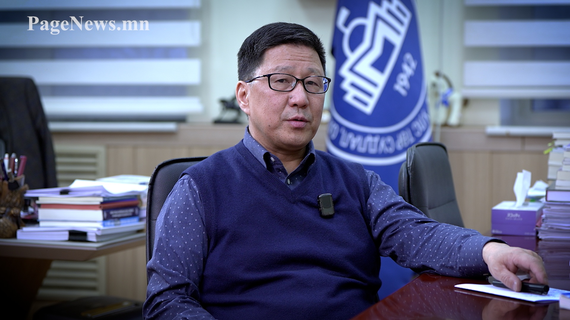 Байгалийн баялаг бол дундардаг. Өсдөг арвиждаг баялаг бол өрсөлдөх чадвартай Монгол хүн